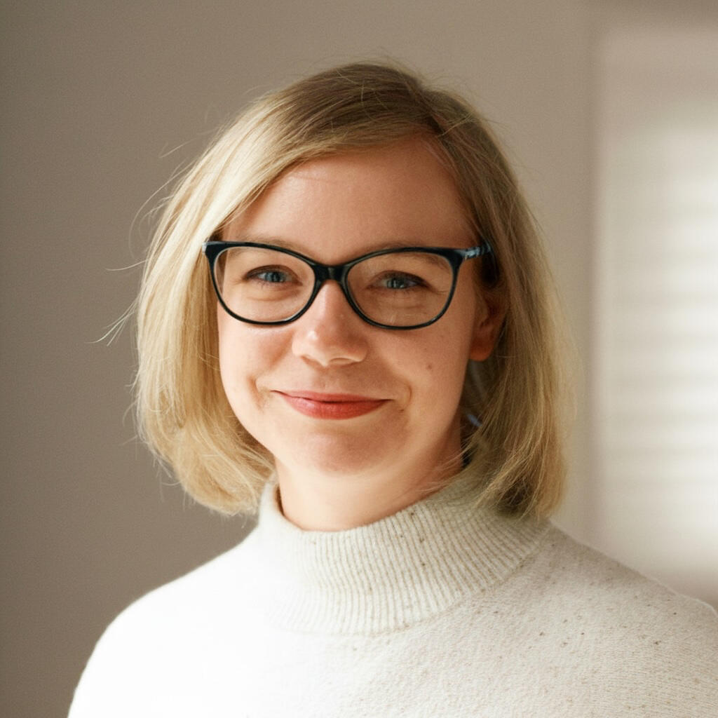 Victoria Schmidt, AP